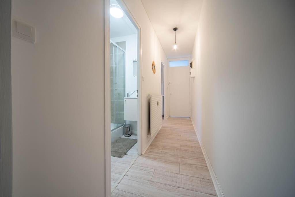 Le Studio Tropical Chalon-sur-Saone Luaran gambar